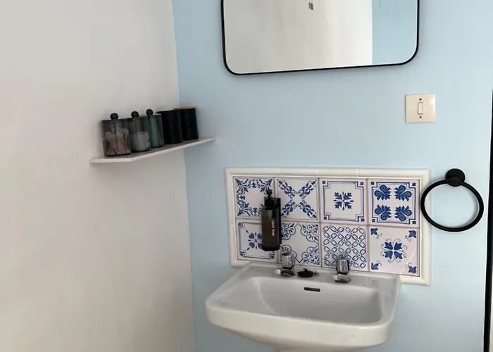 Bed & Breakfast Casa Mariscal 3*